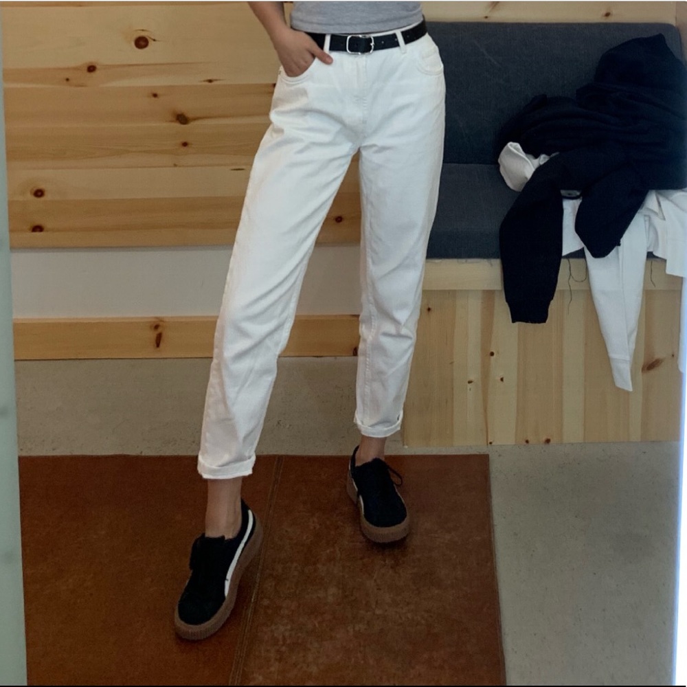 White mom jeans from Zara